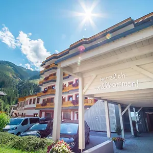 4* Hotell Jufa Alpenhotel Saalbach-jokercard Im Sommer Inklusive